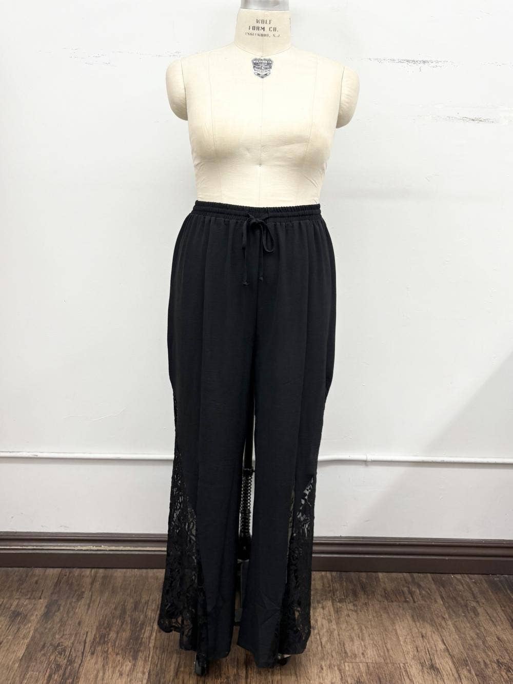Plus Lace Panel Wide-Leg Pants 3